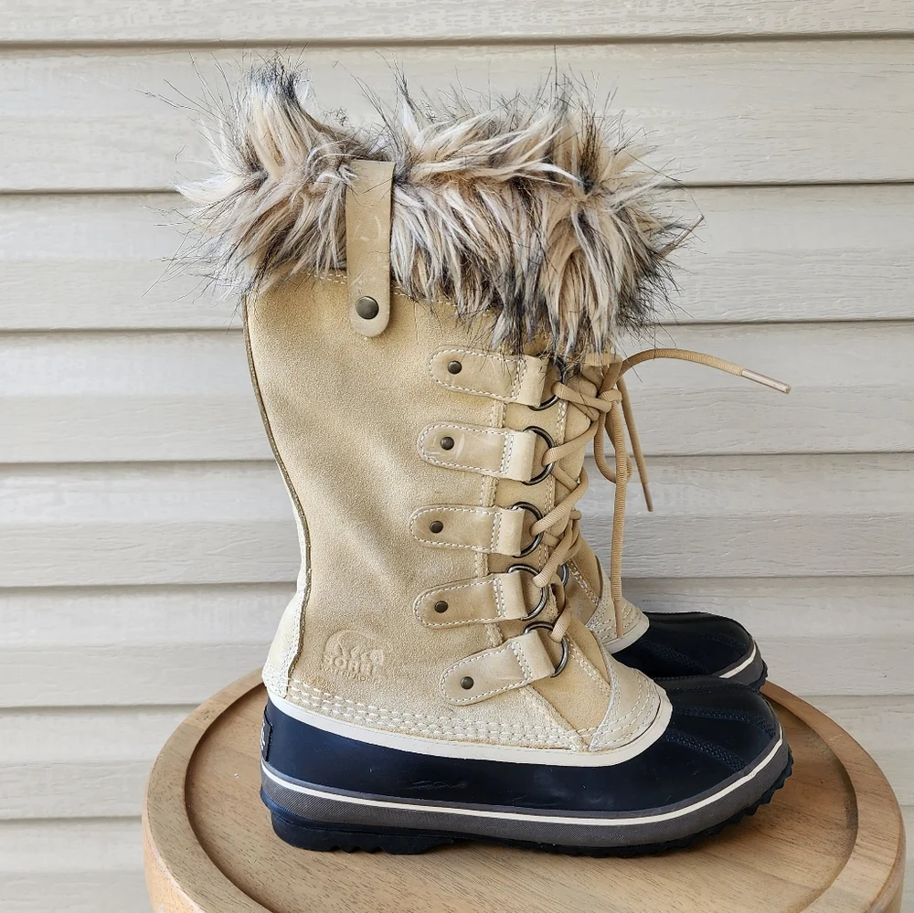 Sorel women's Joan of Arctic snow boots size 7